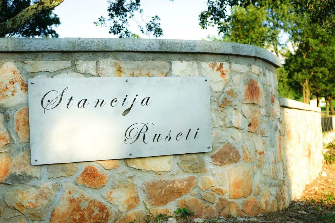 Stancija Ruseti Bed and Breakfast Oprtalj Exteriör bild